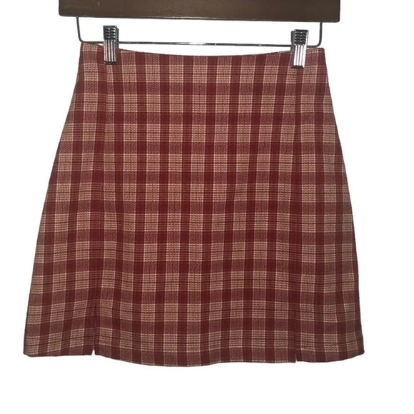 Brandy MELVILLE Sz XS Women's Red Rust White Plaid Academia Front Slit Skirt - Picture 1 of 4